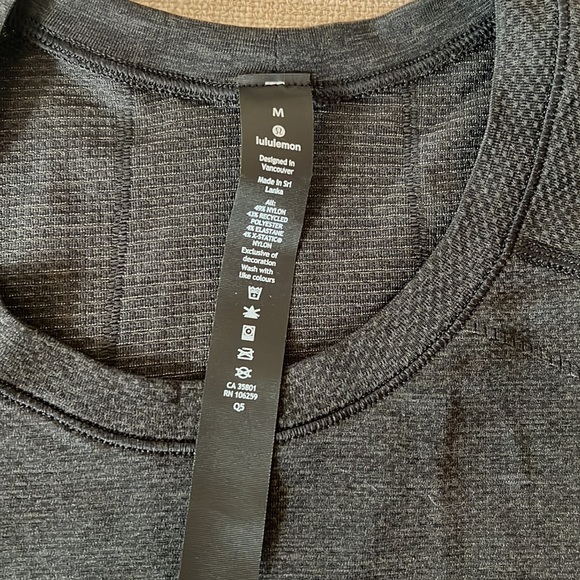Men's lululemon long sleeve - Picture 2 of 4